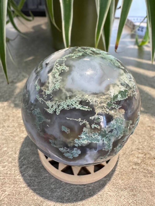 Moss Agate Sphere R404