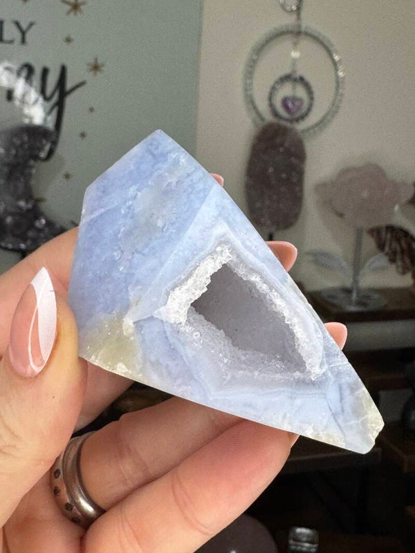 Druzy Blue Lace Polished Raw c