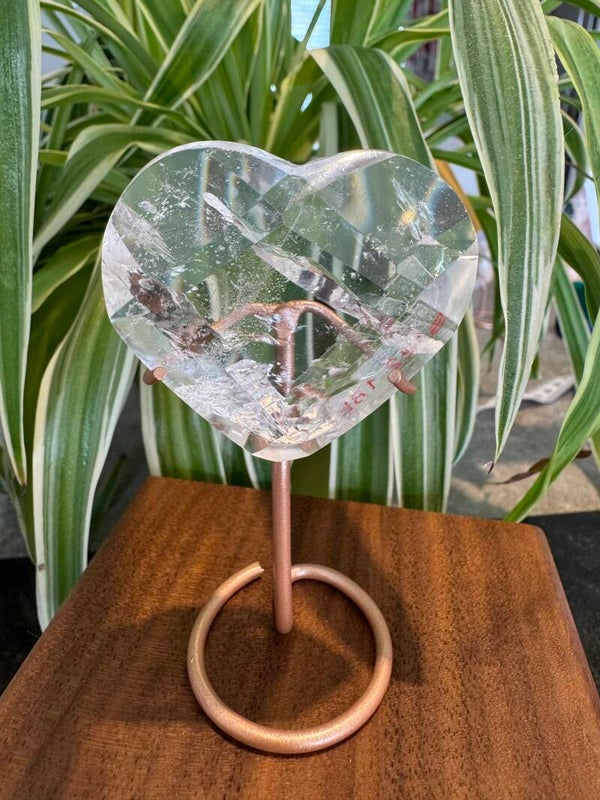 Faceted Clear Quartz Heart & Stand sc22