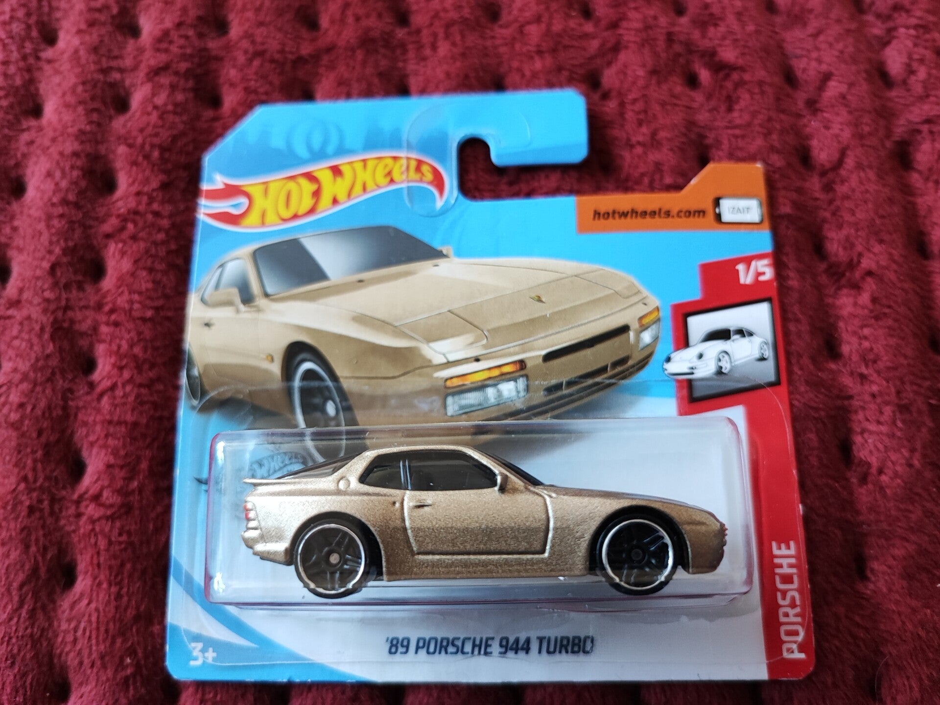 ´89 Porsche 944 Turbo Gold