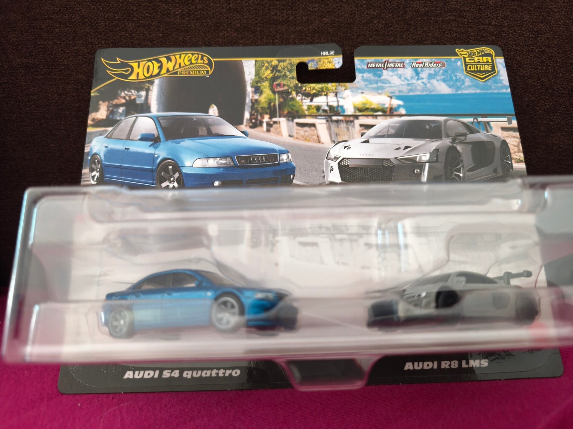 2 Pack Audi S4 Quattro Audi R8 LMS