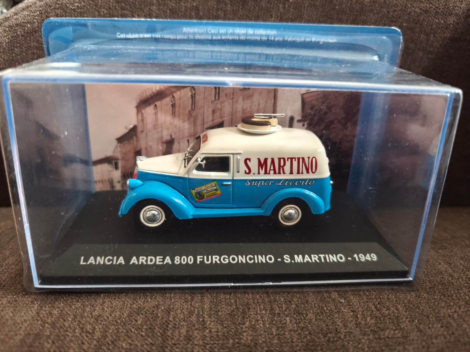 Lancia Ardea 800 Furgoncino S.Martino 1949 von Hachette 1:43