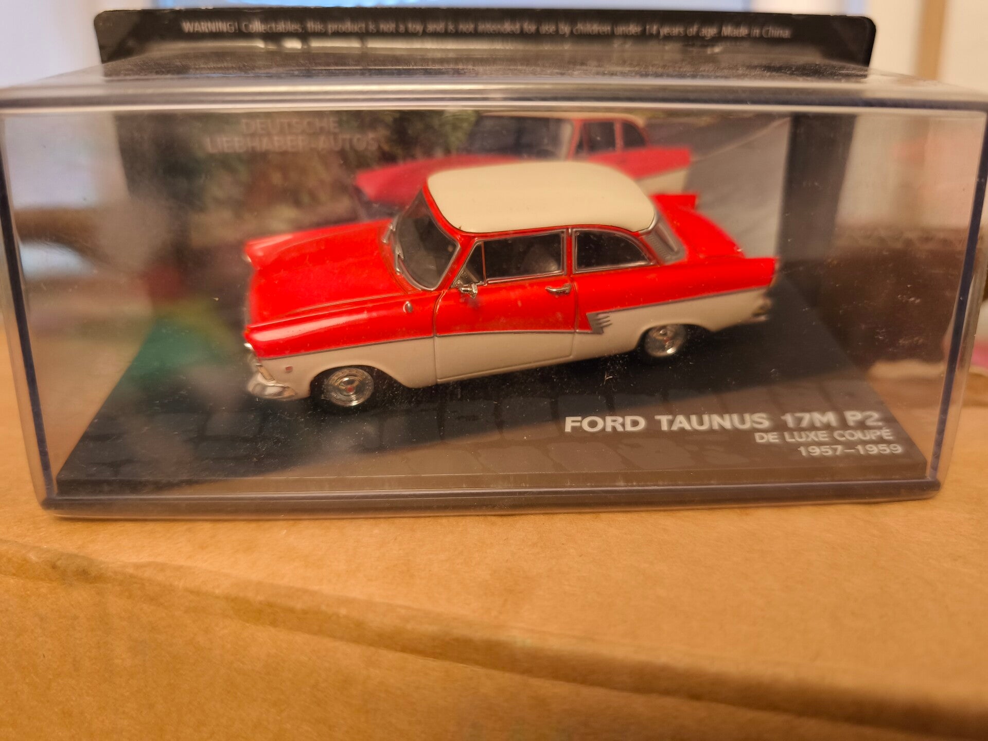 Ford Taunus 1957 Deluxe Coupe von Ixo 1:43