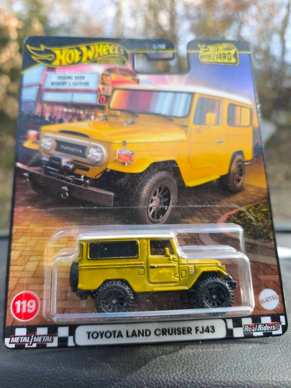 Toyota Land Cruiser FJ43 Boulevard 119