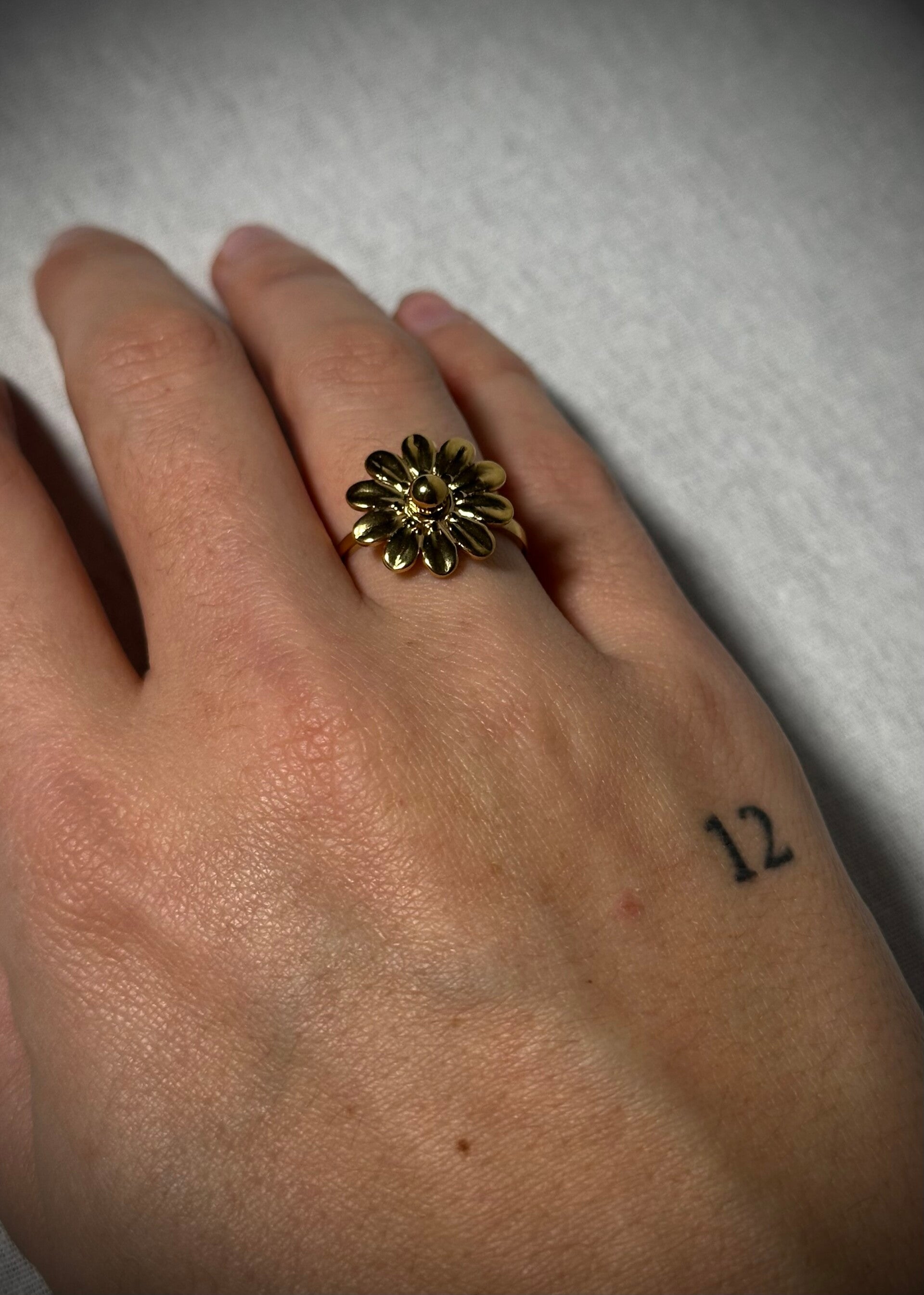 Gouden bloemen ring