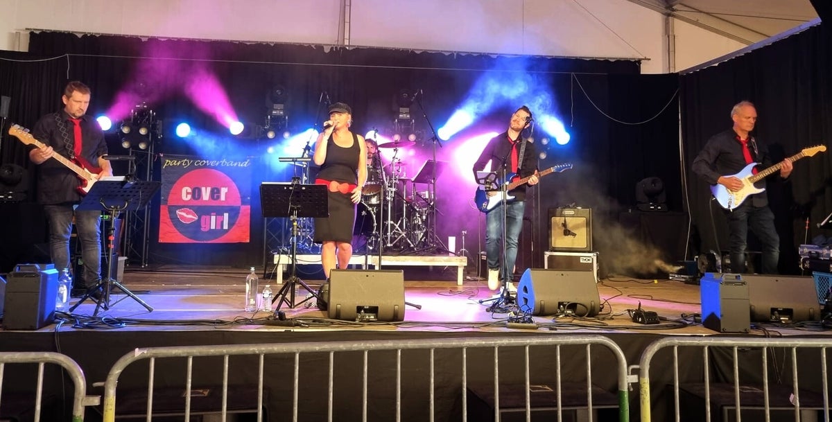 CONTACT Coverband Covergirl