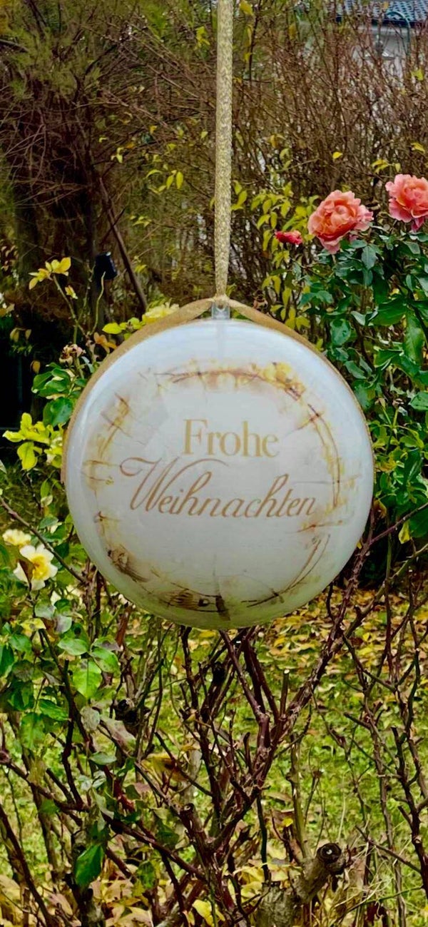 Fröhliche Weihnachten mit Zweigen