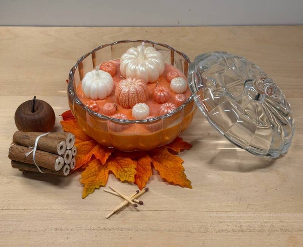 Herfst en halloween collectie Pompoen bonbonnière met pompoenkaarsjes