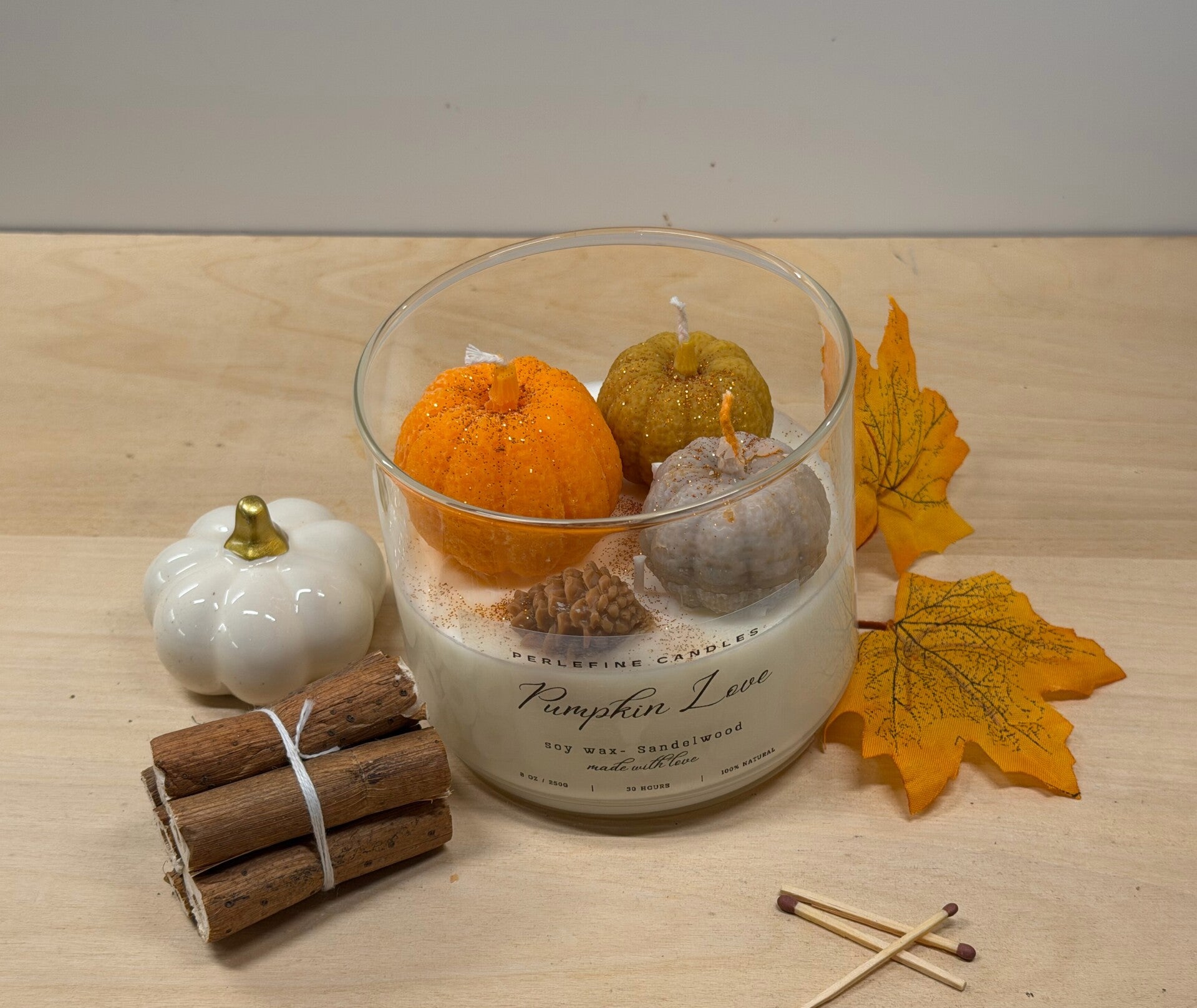Herfst en Halloween collectie themaglas gevuld met pompoenen