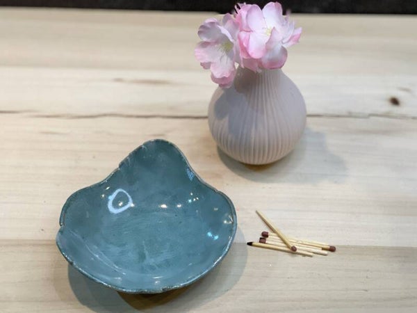 Cosy at home hangemaakt keramiek schoteltje voor waxmeltjes