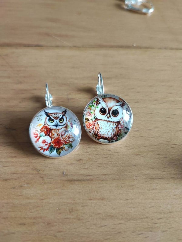 boucle d'oreilles avec cabochon en verre