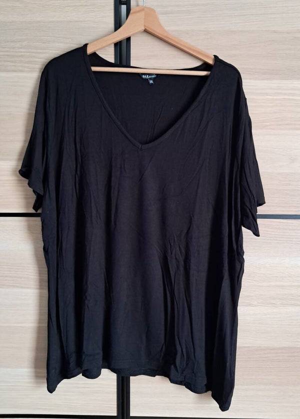 VERKOCHT! T-shirt basic zwart
