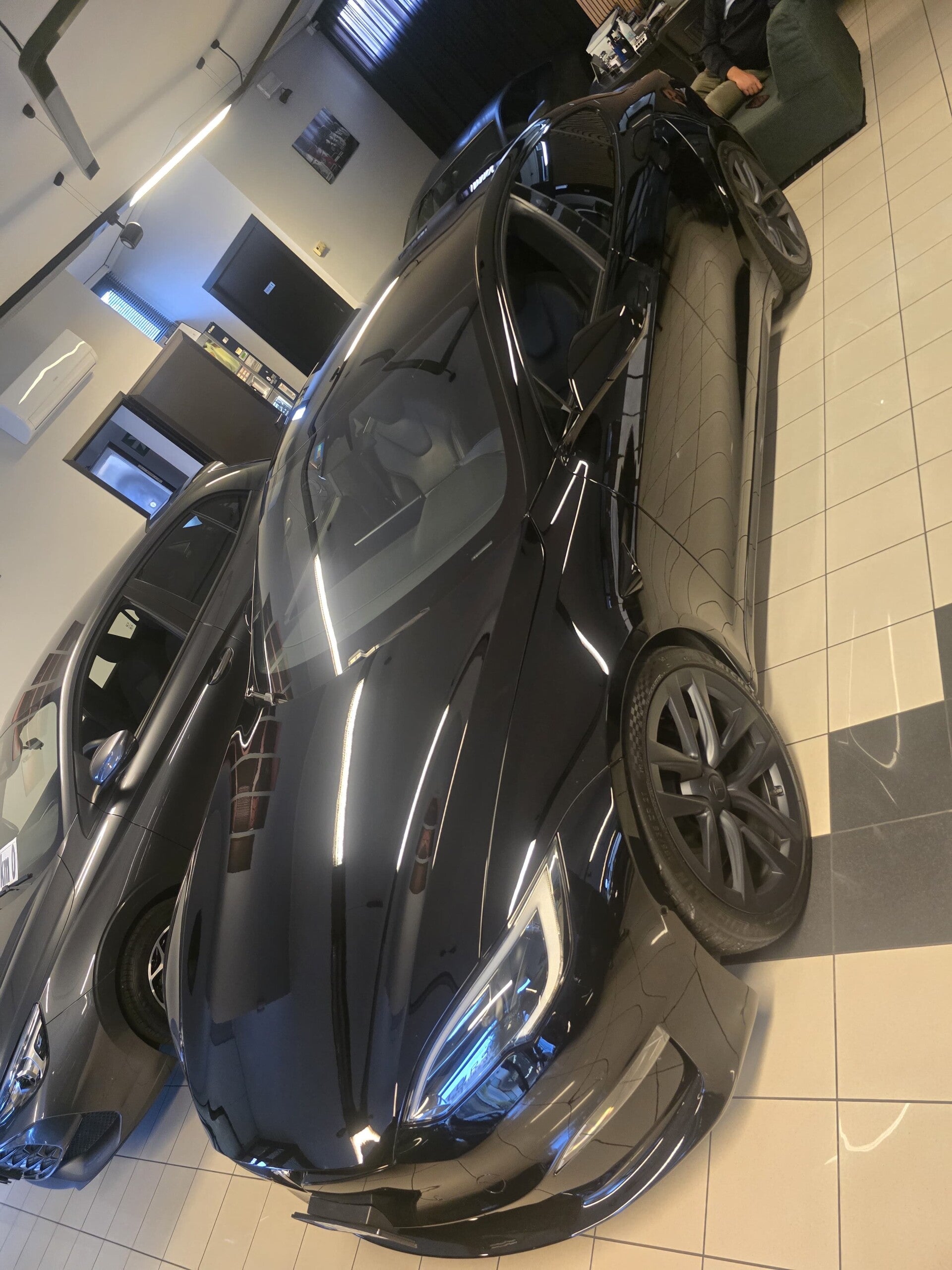 Tesla Model S 2023