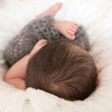 Milanewbornshoot-38-1.jpg