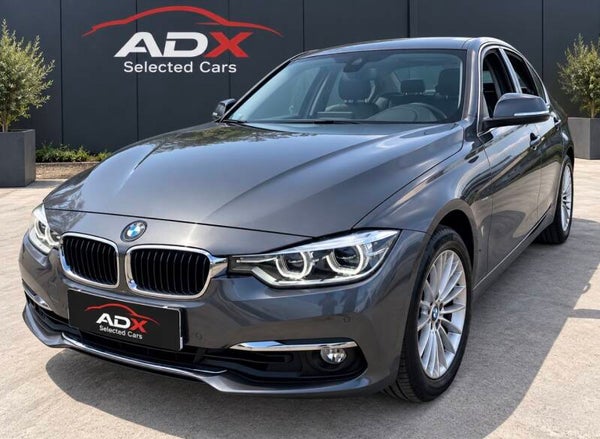BMW 330e iPerformance Luxury Line