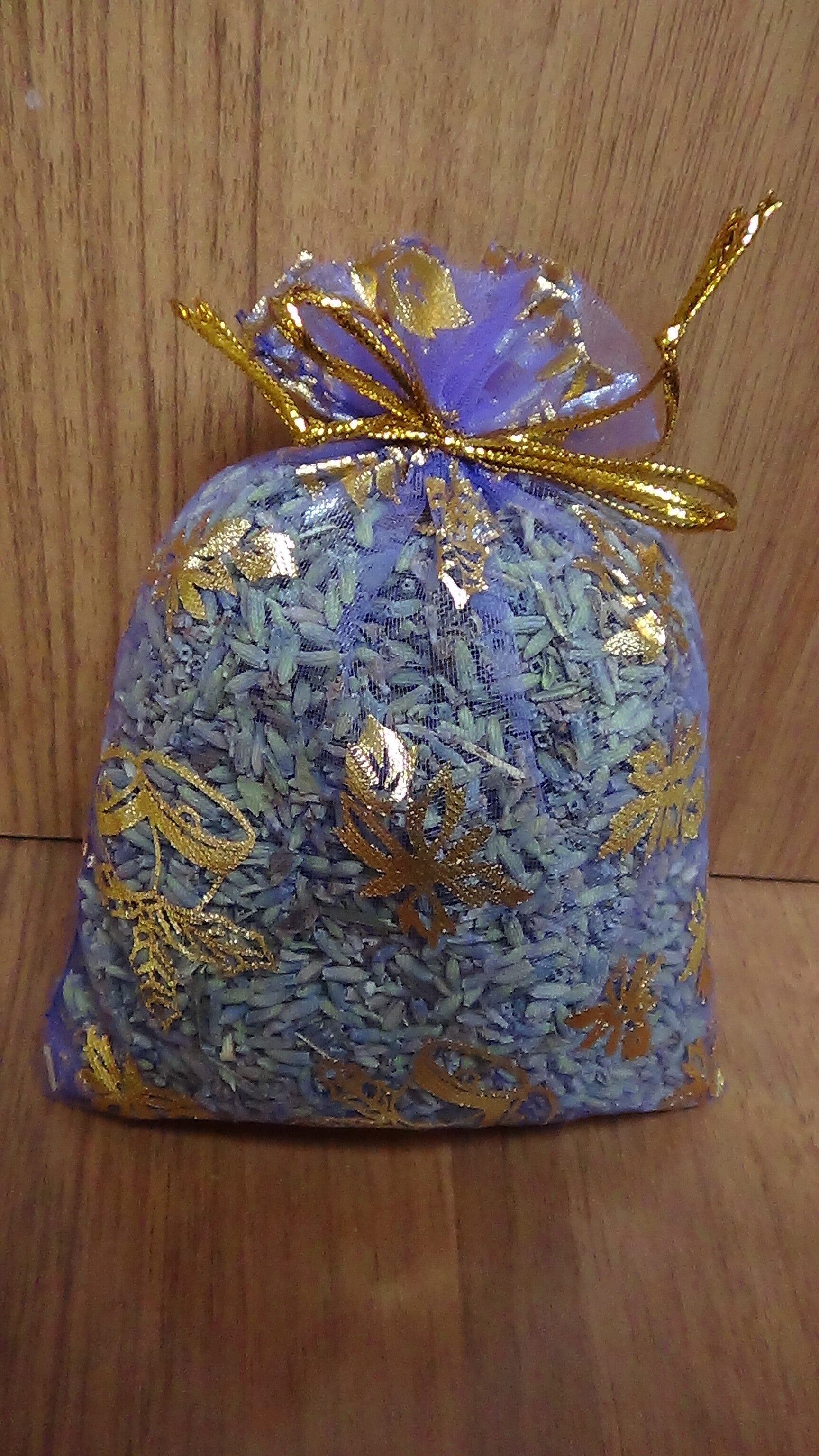 sacchetto organza 10x13 cm circa natalizio con oltre 18 gr di fiore di lavanda vedi foto