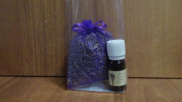 pensierino sacchetto organza viola 9x12 cm  circa 20 gr di lavanda+ 10 ml olio essenziale lavanda