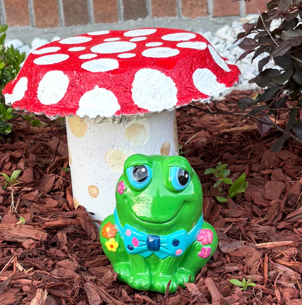 Bow Tie Frog