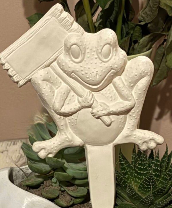 Garden Frog with Sign