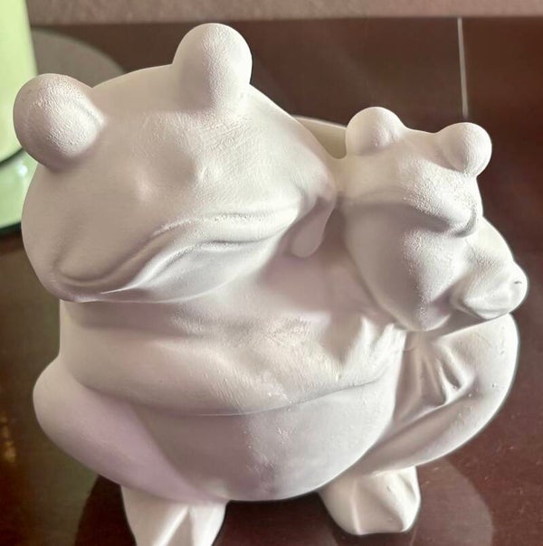Daddy Frog with Baby Frog Planter