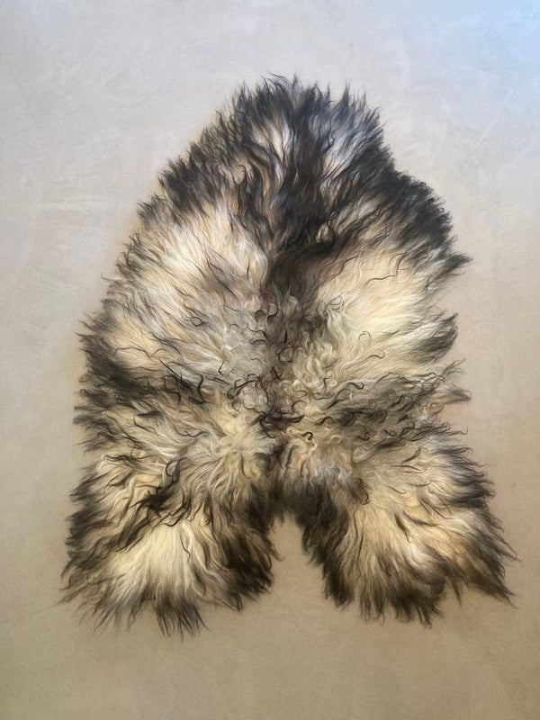 Ijslandse schapenvacht - wit/zwart gemêleerd