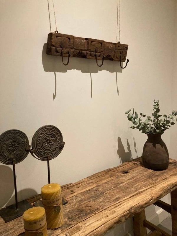 Houten kapstok gemaakt van een oud tempelstuk - 55 cm breed