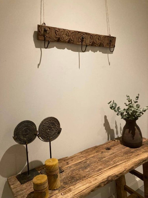 Houten kapstok gemaakt van een oud tempelstuk - 72 cm breed