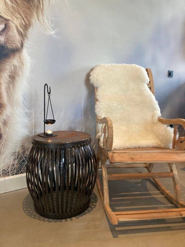 Stoere salontafel/bijzettafel van metaal - model rond