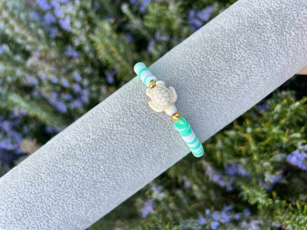 Turquoise turtle Bracelet
