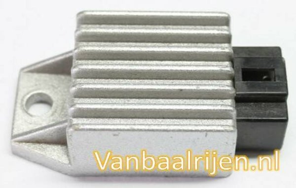 ON006 - Spanningsregelaar 12V