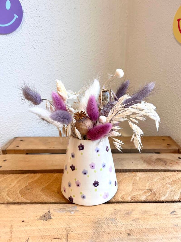 Vaasje paarse bloemetjes