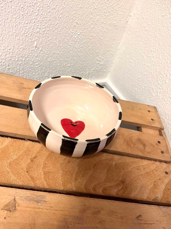 Bowl red heart