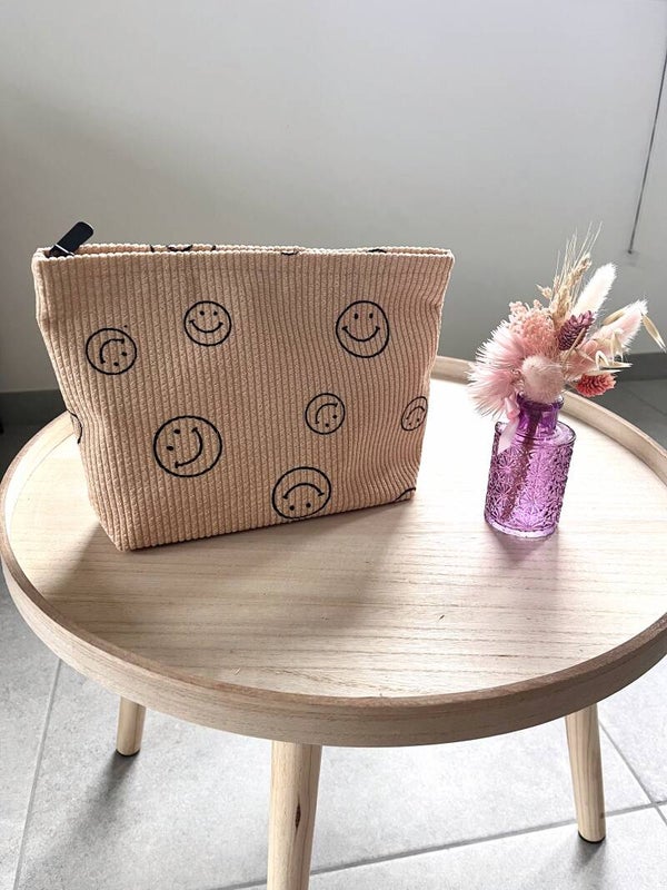 Happy toilettas camel