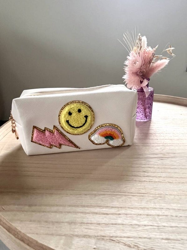 Smiley toilettas off-white