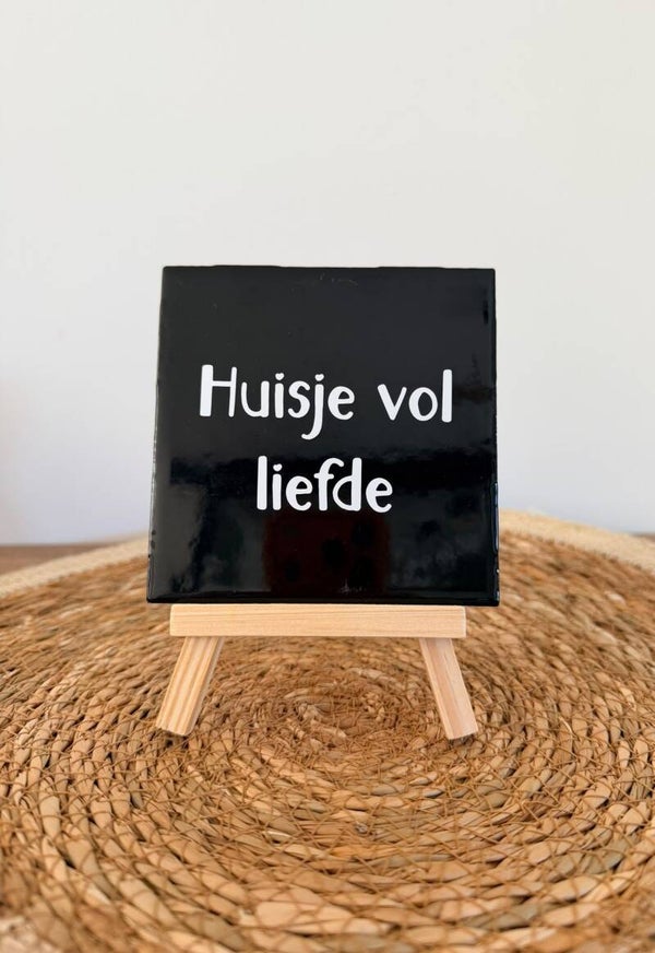 Tegel - Huisje vol liefde