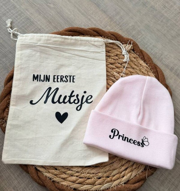 Kraamcadeau Mijn eerste mutsje