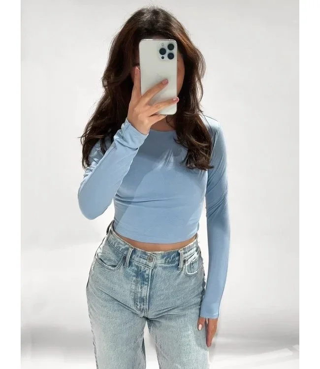 Leela top ★ baby blue