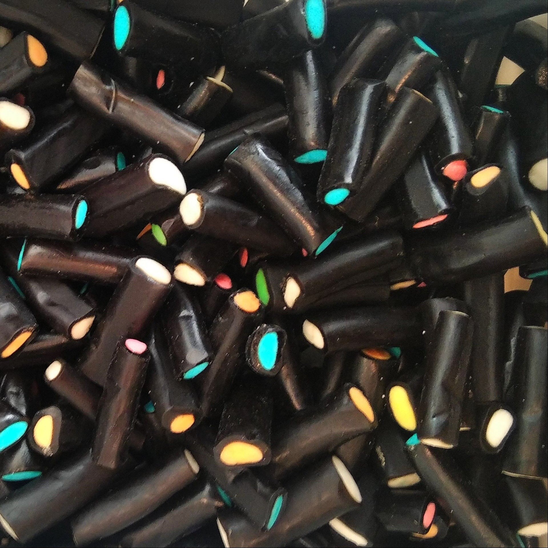 Mini câble au réglisse fourrés 100gr