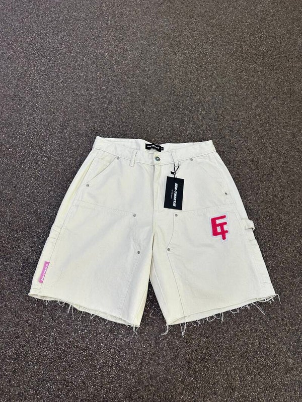 Light beige carpenter short