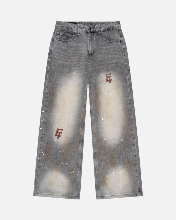 Woman Smokey grey spray jeans
