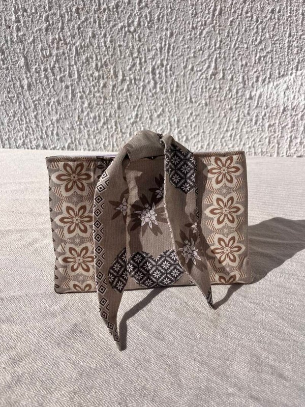 Pochette pour livre de poche