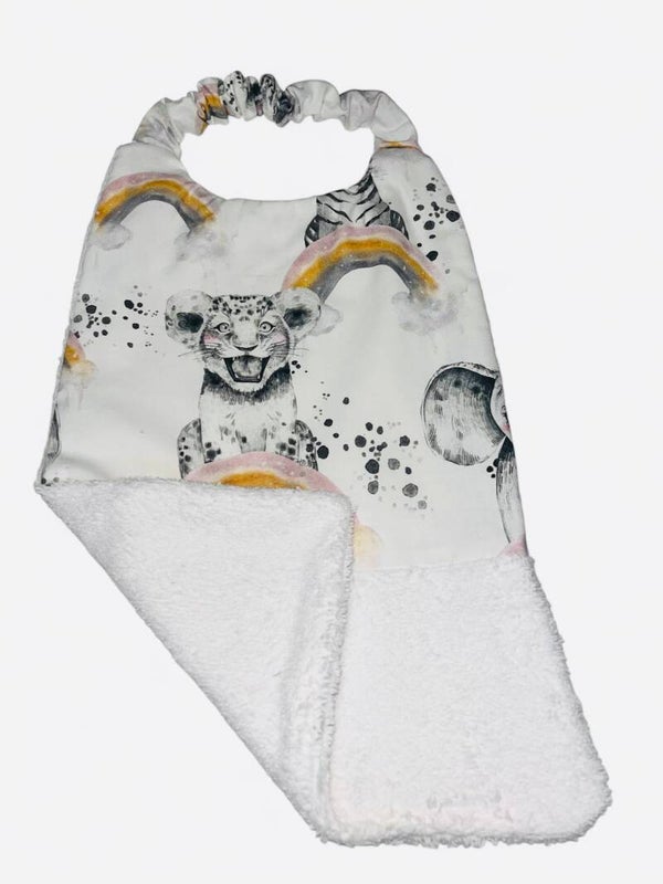 Serviette de cantine lion arc en ciel