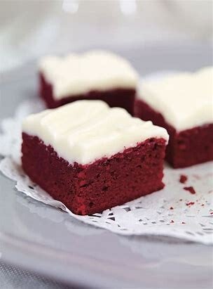 Red Velvet Brownies met crèmetopping (8)
