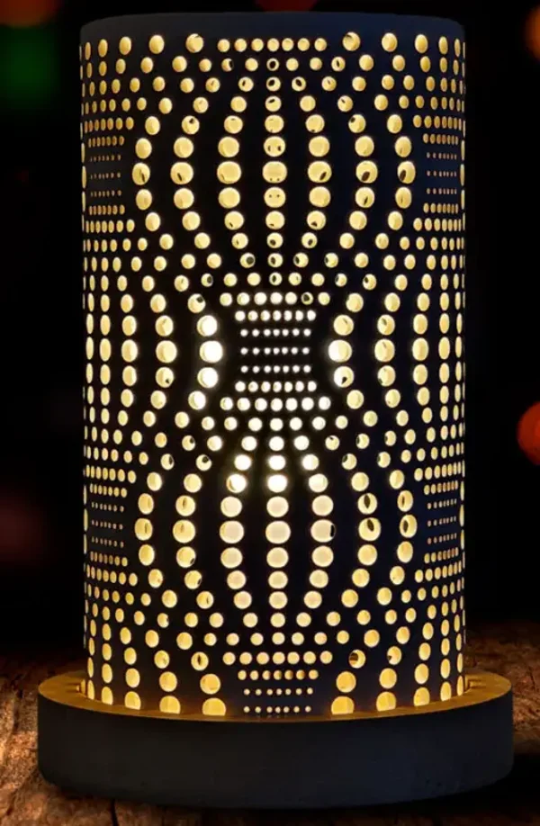 Lampe en céramique avec motif pulsar H 27 cm