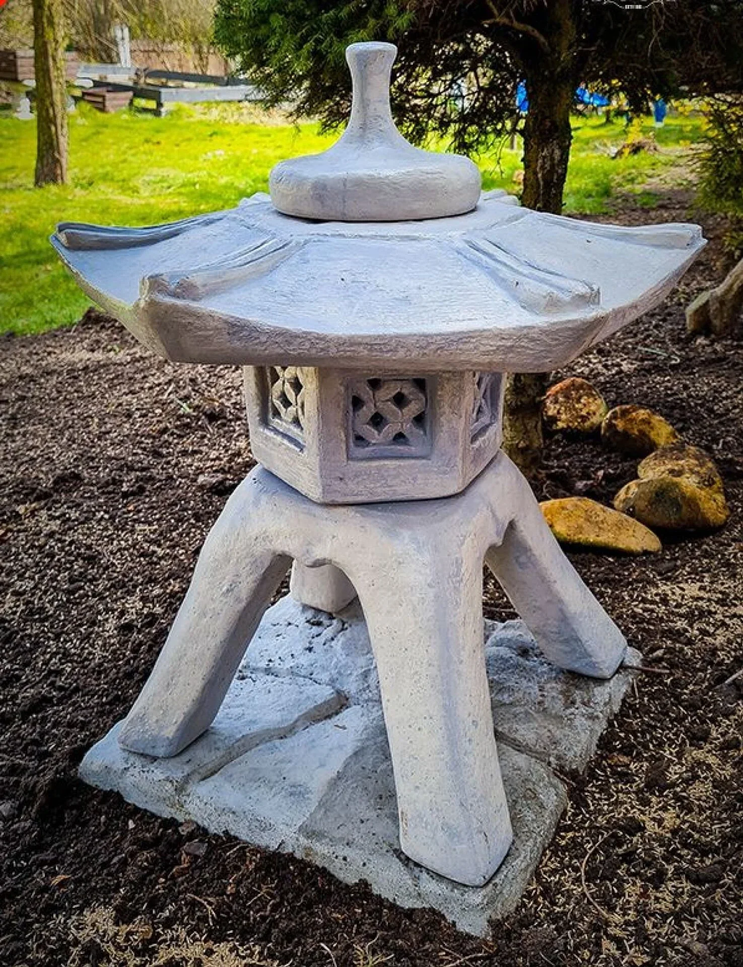 Lanterne asiatique en pierre pour extérieur – H 64 cm