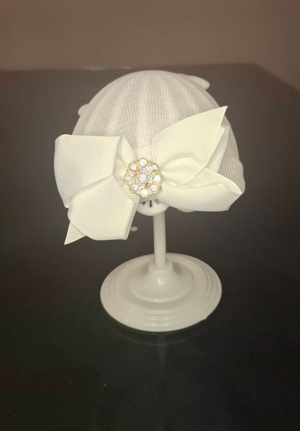 Newborn mutsje bling wit
