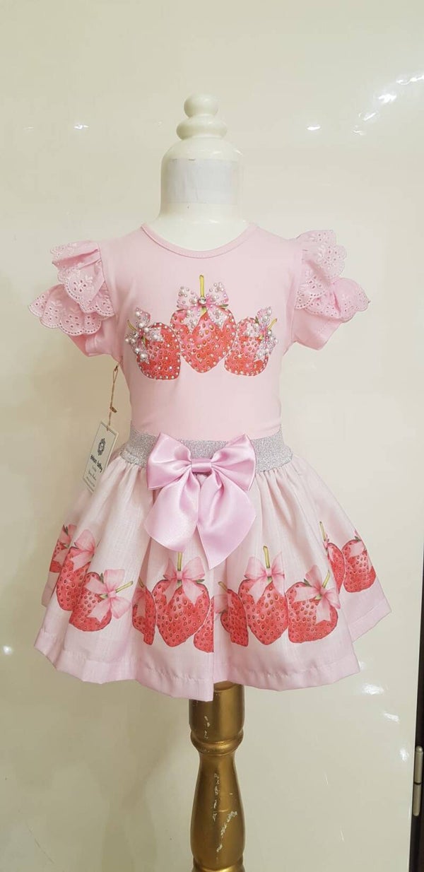 Luxery strawberry set pink