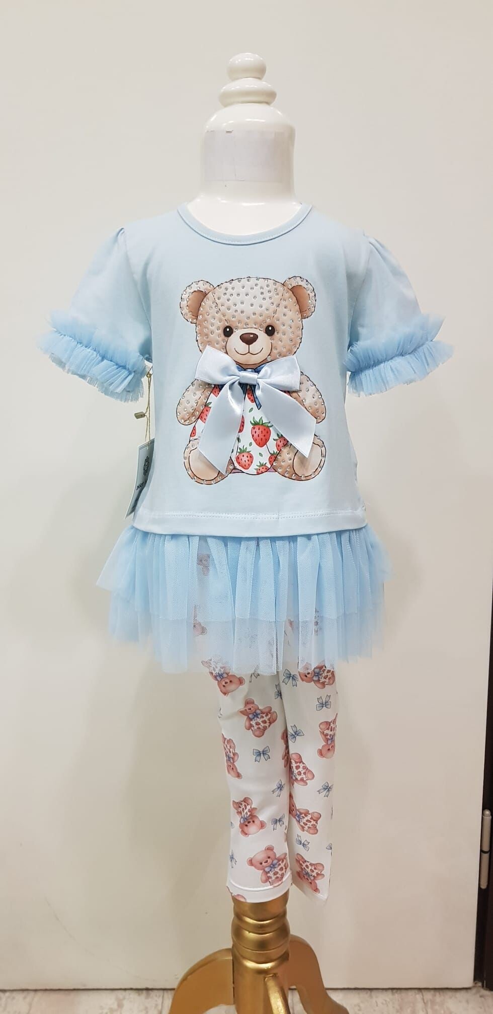 Luxery set beer blue