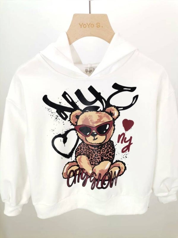 Sweater bear wit