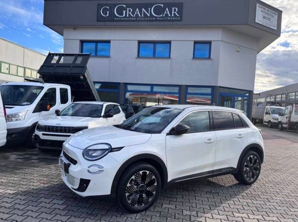 Fiat 600 Hybrid 100 CV DCT MHEV 2024 37.000km